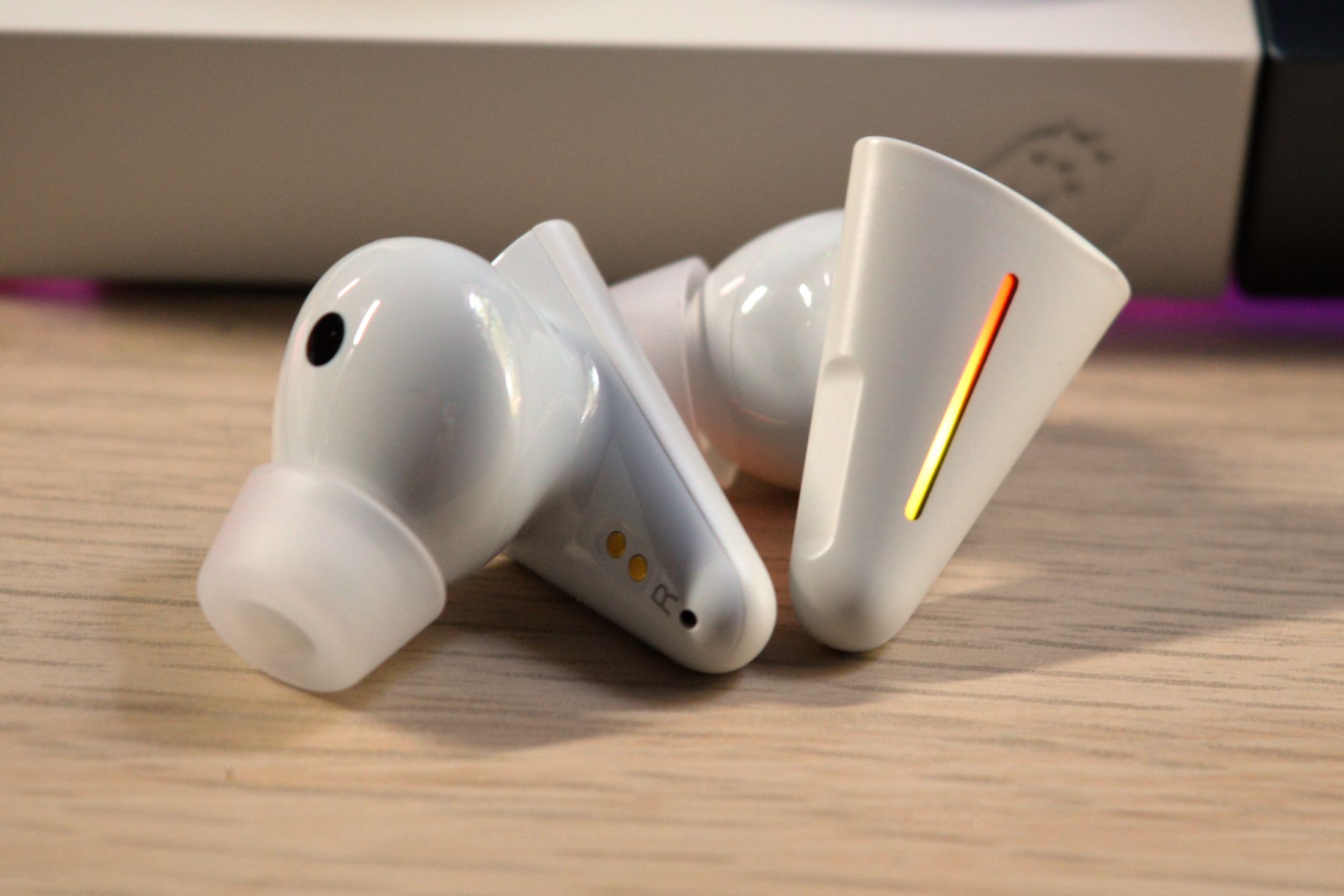 True Wireless Earbuds Review) Angry Miao CYBERBLADE: Excellent neutral  sound reproducing excellent localization and texture - audio-sound @ hatena