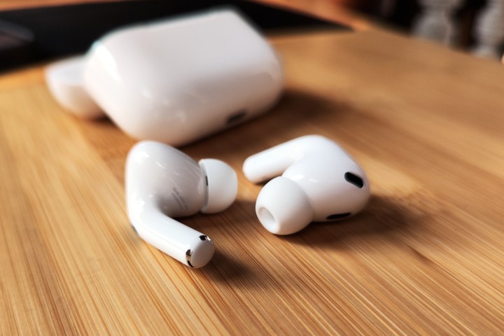 Close-up do Apple AirPods Pro 2.