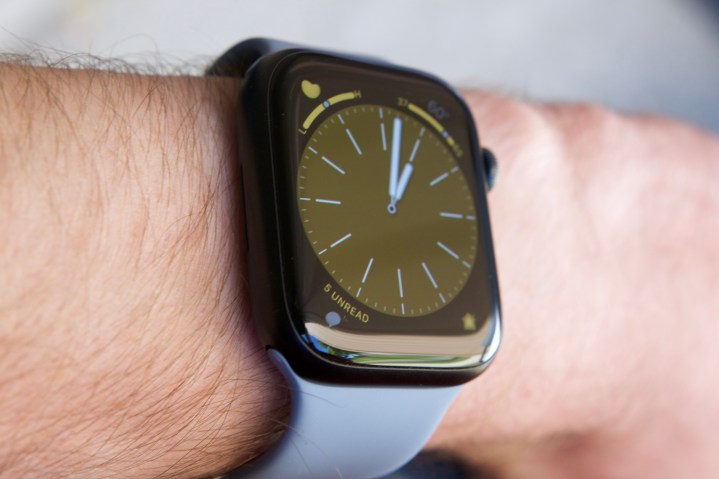 La modalità sempre attiva su un Apple Watch Series 8.