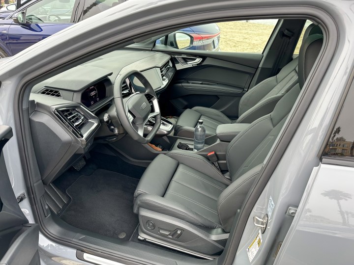 Intérieur de l'Audi Q4 E-Tron.