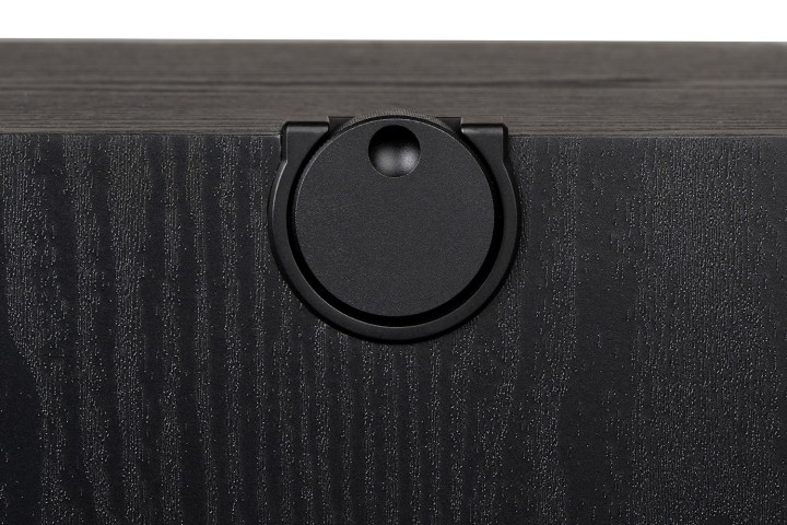 The volume knob for the Fluance Ai81 powered tower speakers.