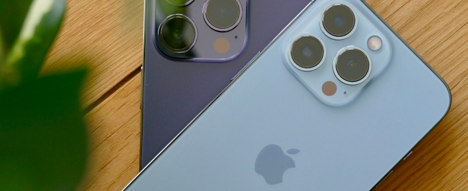 iPhone 14 Pro and 13 Pro camera modules.