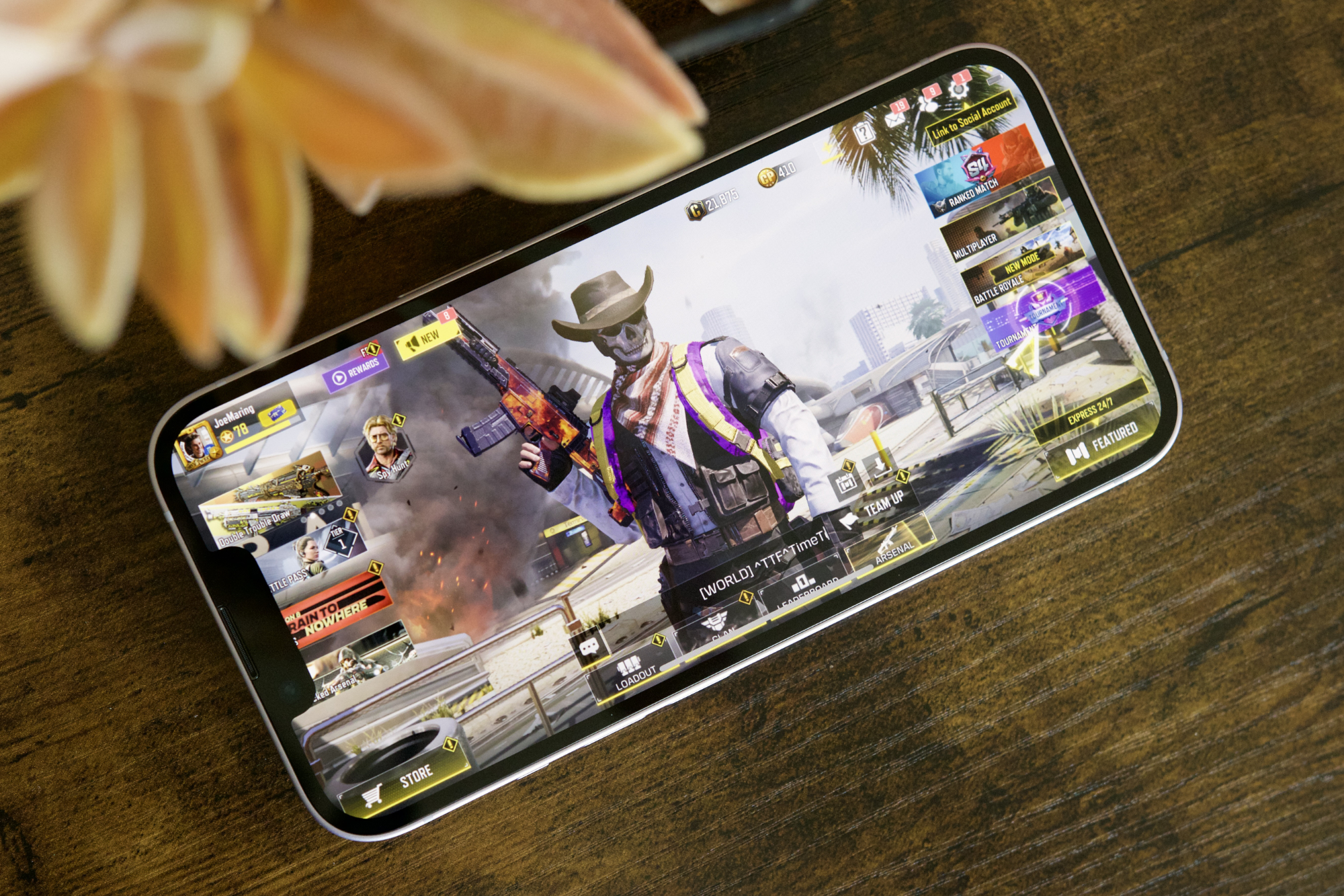 Call of Duty: Mobile در آیفون 14.