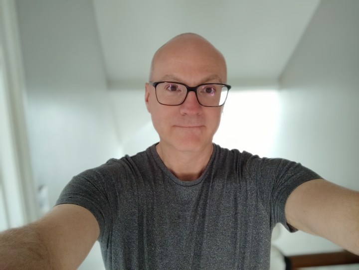 Selfie scattato con Xiaomi 12T Pro.