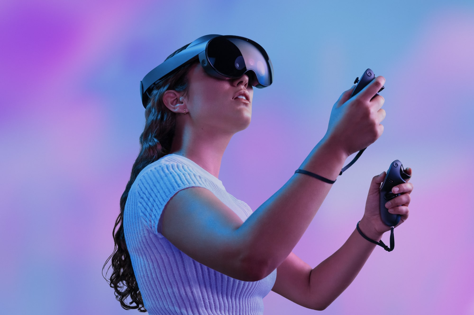 The Oculus Quest 2 and Meta Quest Pro are getting a major price