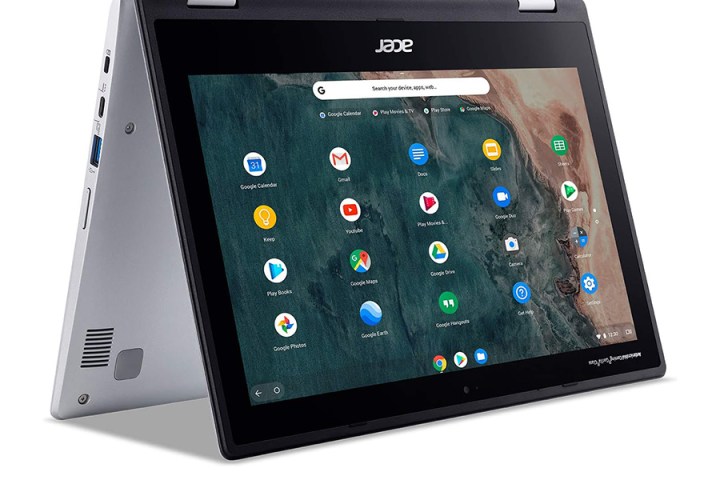 Acer Chromebook Spin 311 در موقعیت چادر