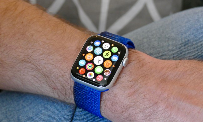 The app grid view on the Apple Watch SE 2.