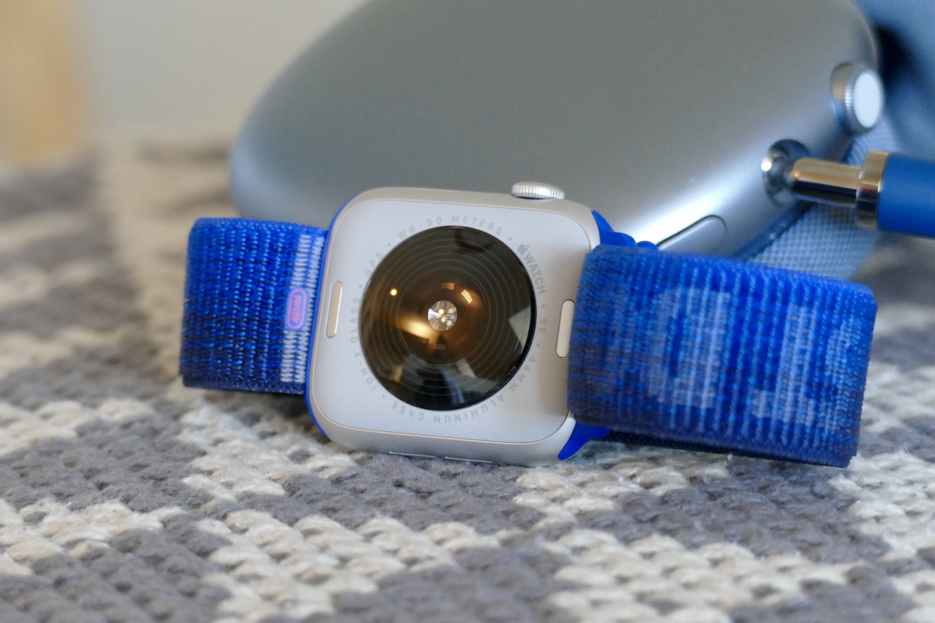 Le boîtier composite en nylon de l'Apple Watch SE 2.