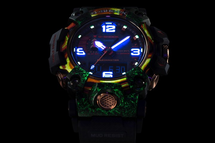 G-Shock GWG-2040FR brillando en la oscuridad.