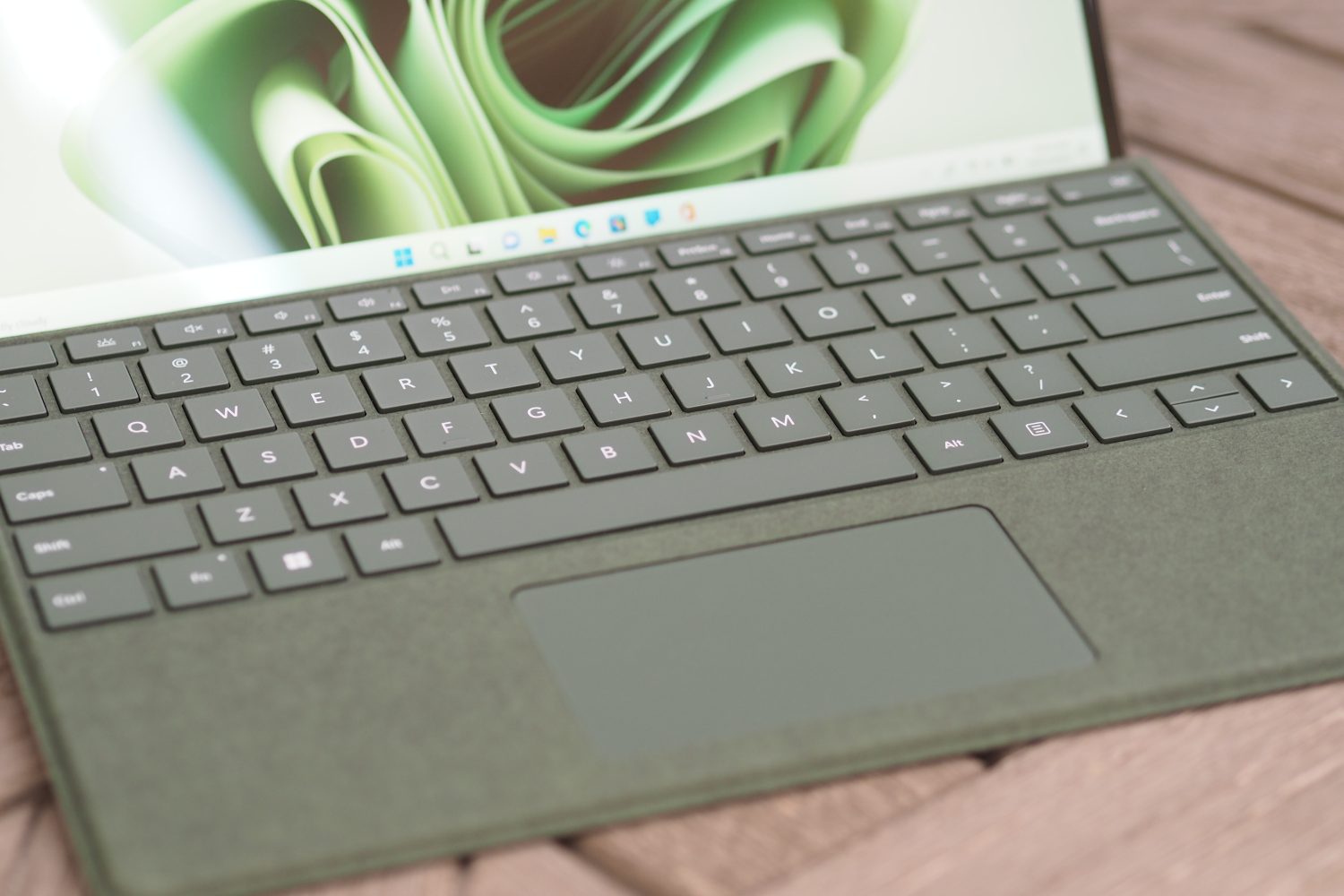 Vista superior de Microsoft Surface Laptop 9 que muestra la funda con teclado.