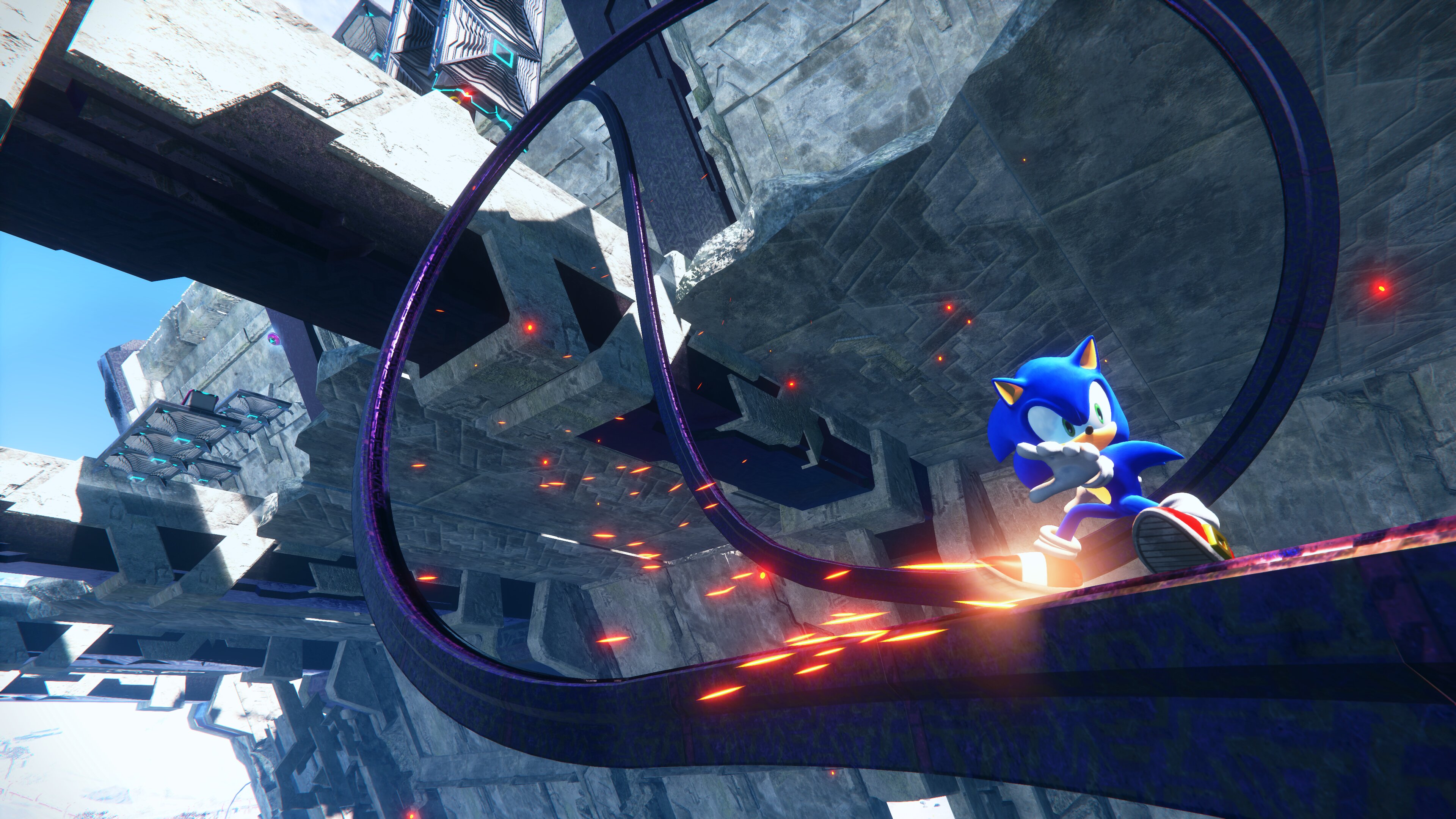 Sonic bir rayı taşlıyor.