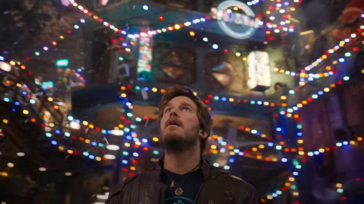 Chris Pratt en el especial navideño de Guardianes de la Galaxia.