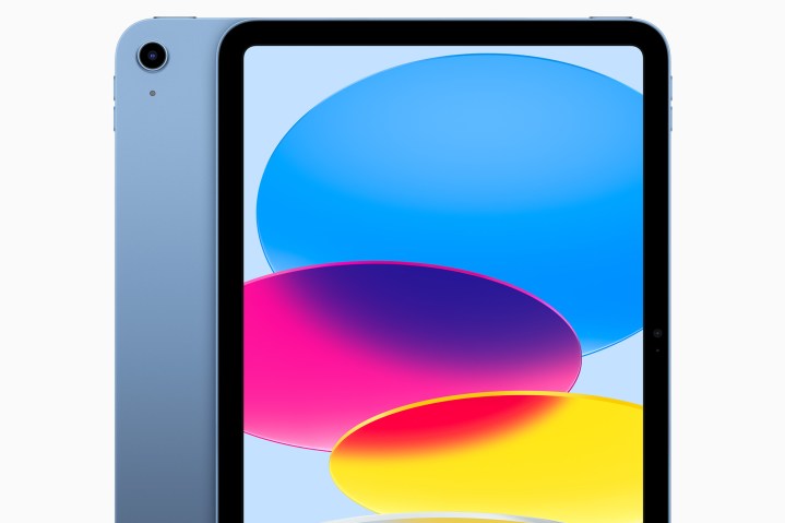 La 10-a generacio iPad estas blua.