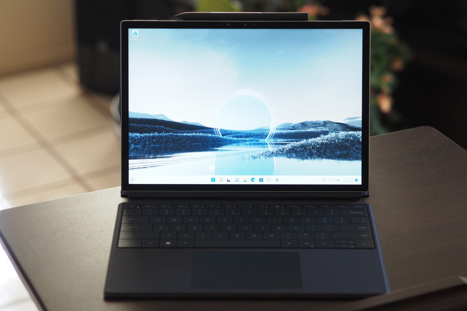 Dell XPS 13 2-in-1 (2022) review: a cheaper Surface Pro? - Vimarsana News