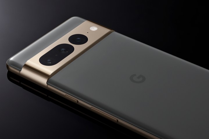 La parte posterior del Google Pixel 7 Pro.