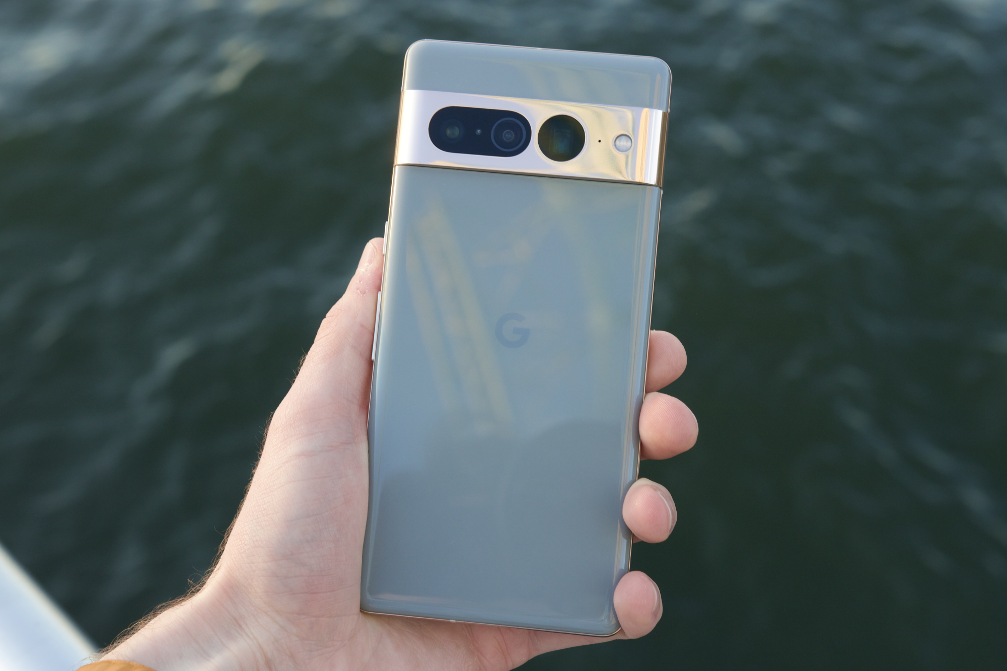 Google Pixel 7 Pro review: excellent camera, unreliable phone