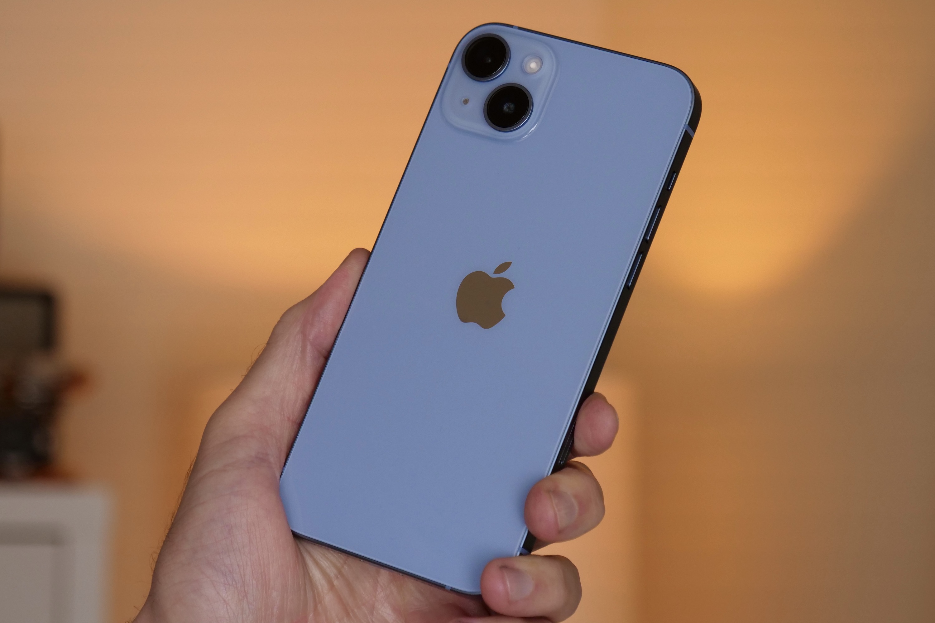 We Tested and Reviewed the $899 Apple iPhone 14 Plus Smartphone