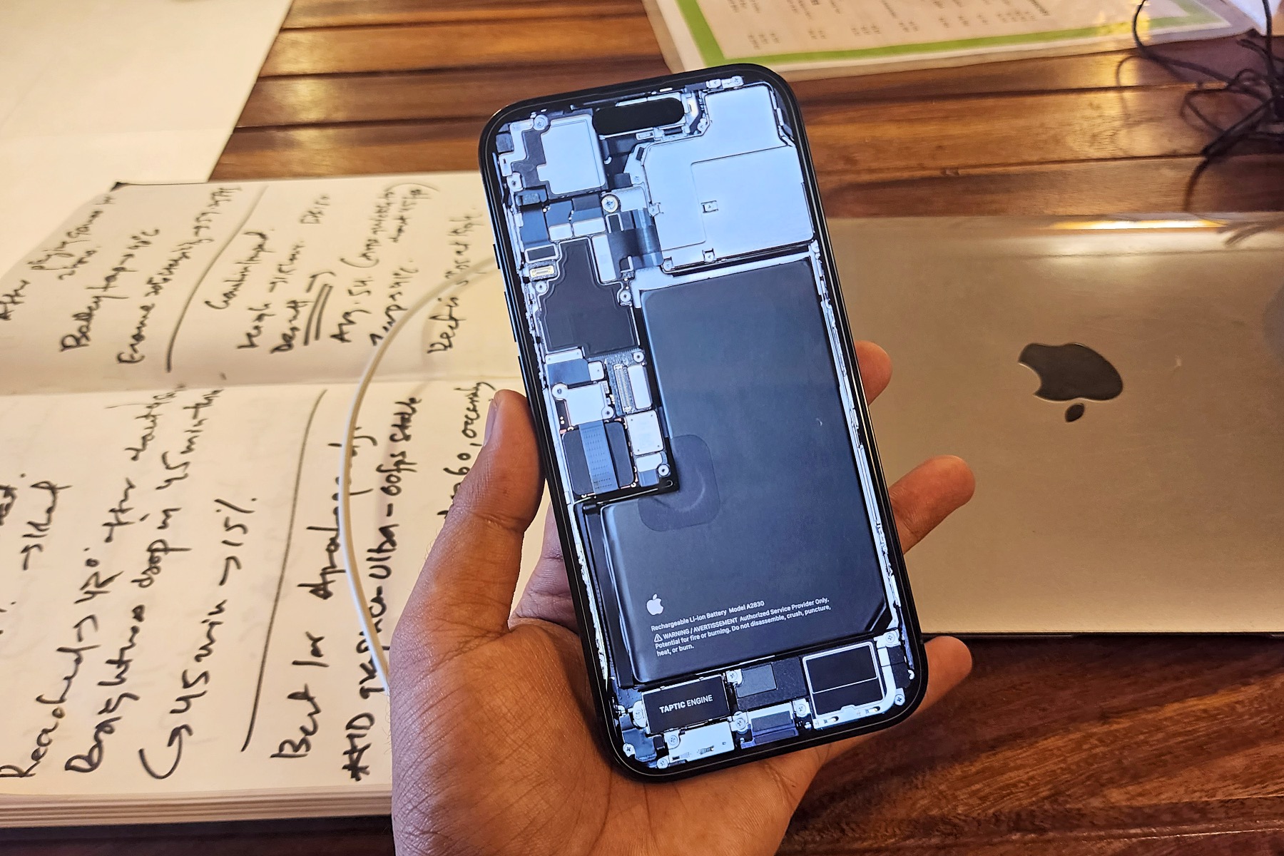Internal design of the iPhone 14 Pro