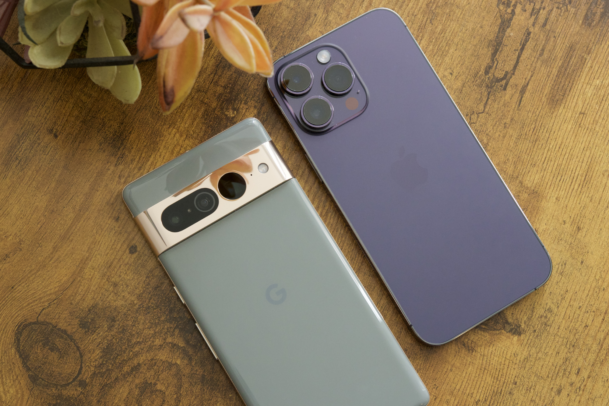 Google Pixel 7 Pro vs. iPhone 14 Pro Max: Which flagship phone wins?