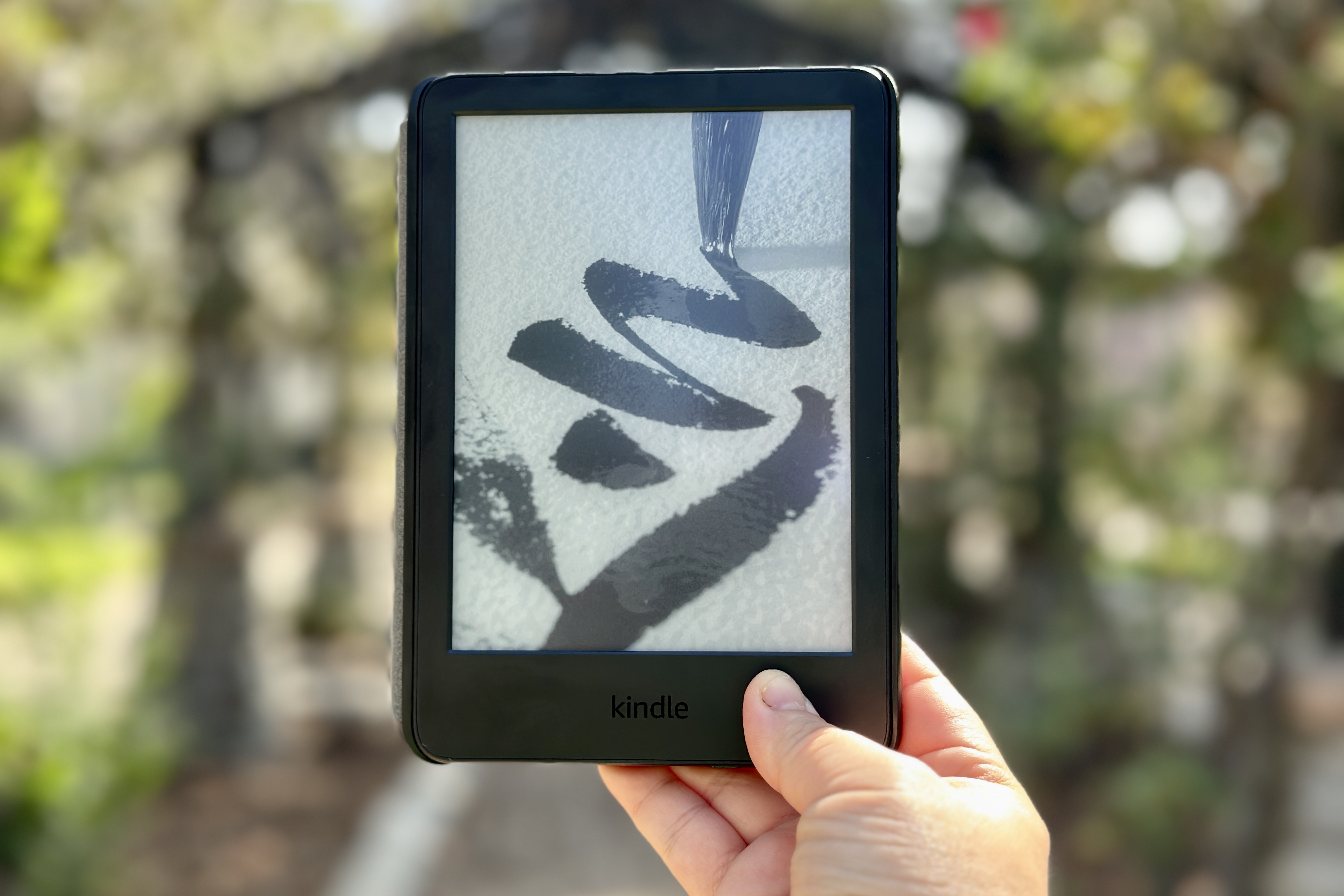 Amazon Kindle (2022) e-ink display
