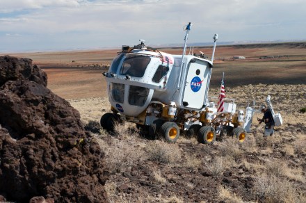 D-RATS astronauts test lunar technology in the desert thumbnail