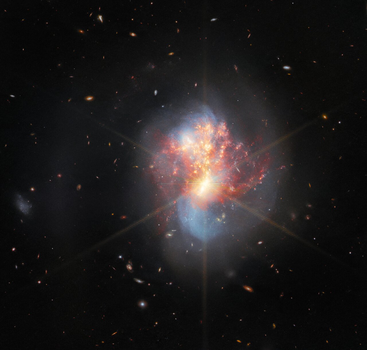 James Webb captures a stunning colliding pair of galaxies