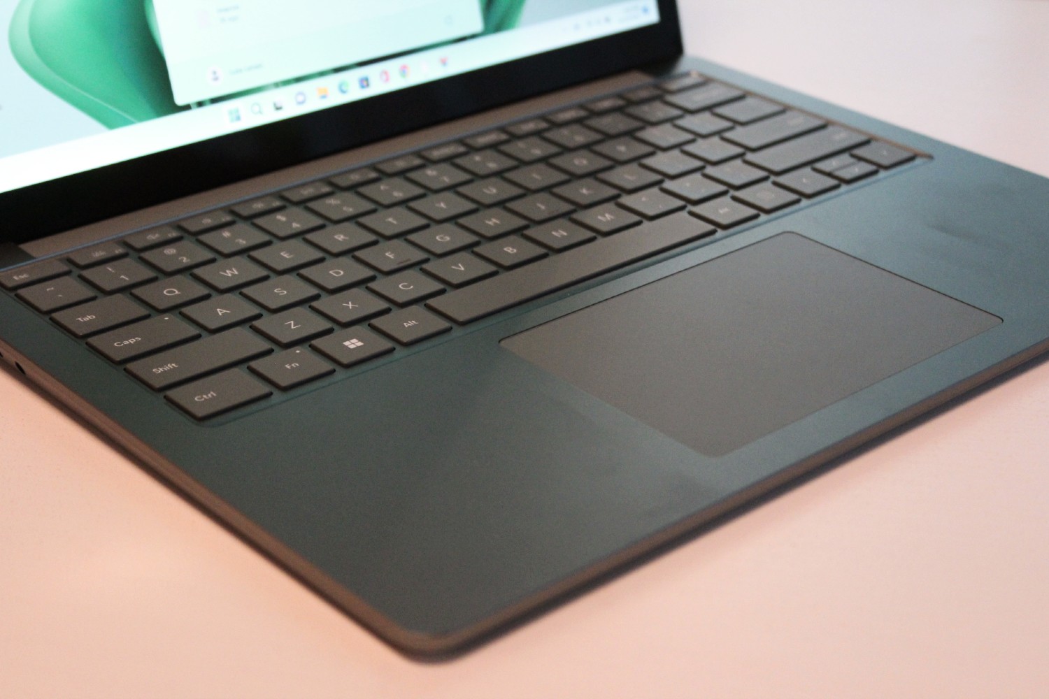 The keyboard of the Surface Laptop 5.