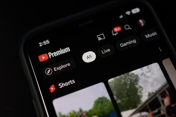 YouTube Premium در آیفون.