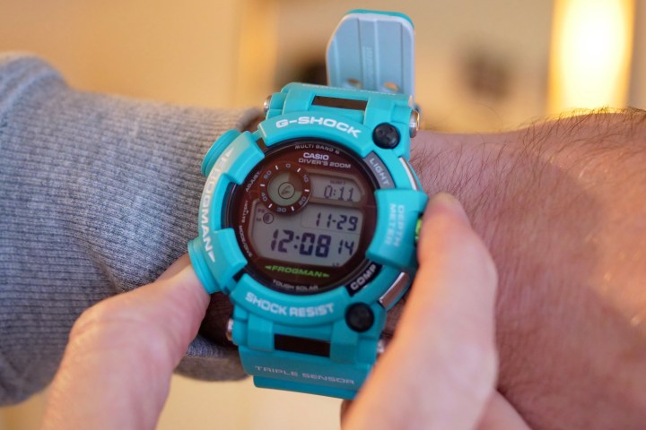 The Casio G-Shock GWF-D1000 Frogman showing the Surface Time.