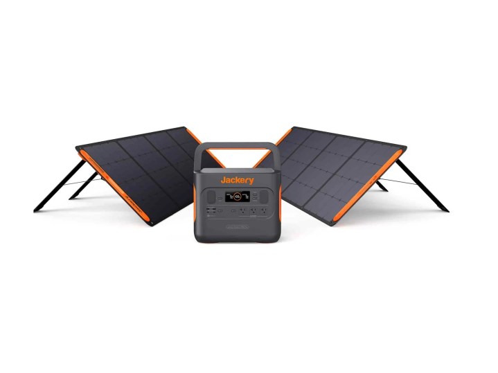 Jackery Solar Generator 2000 bundle