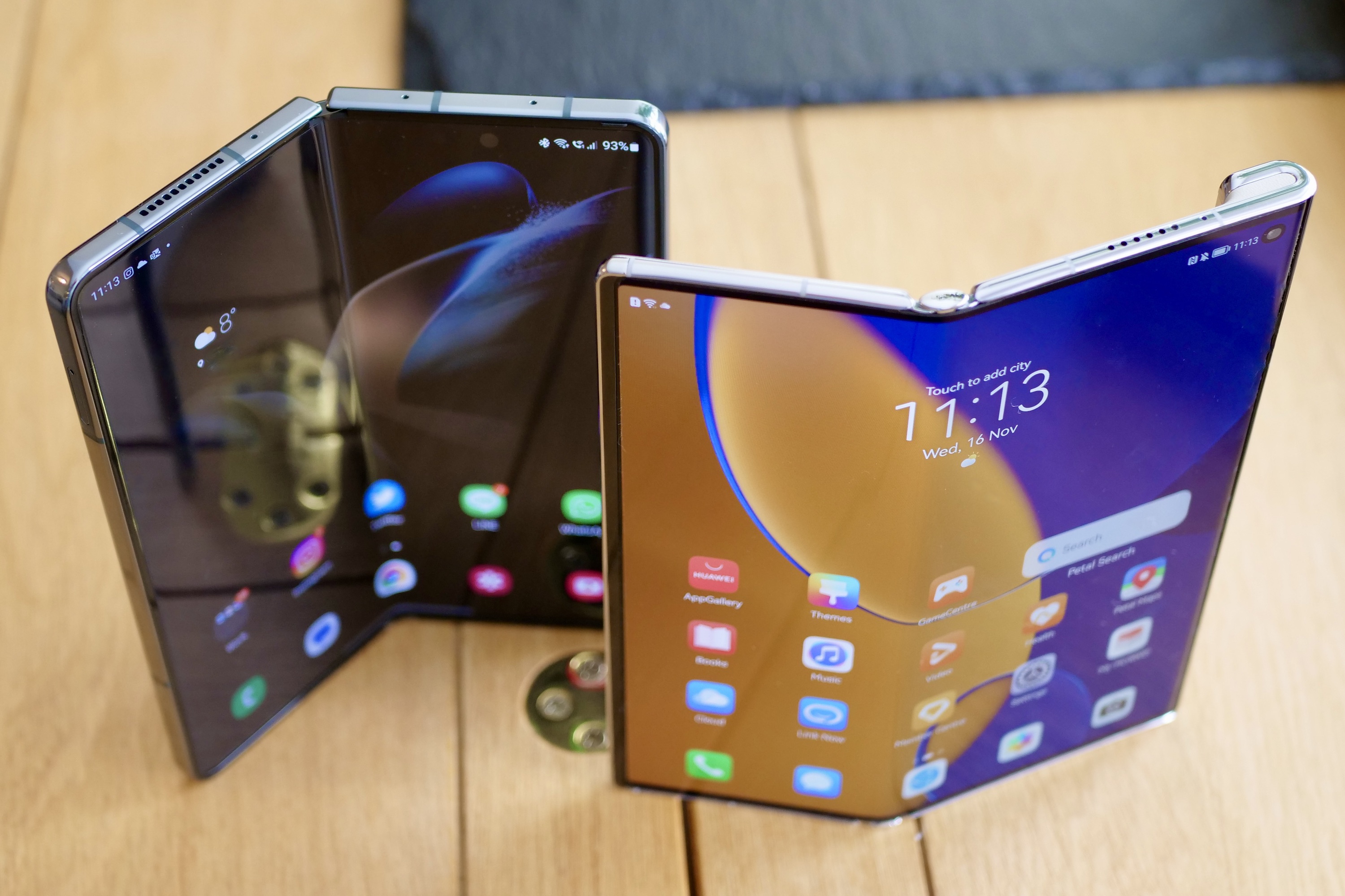 I used a phone that’s the opposite of the Galaxy Z Fold 4,
and I want more