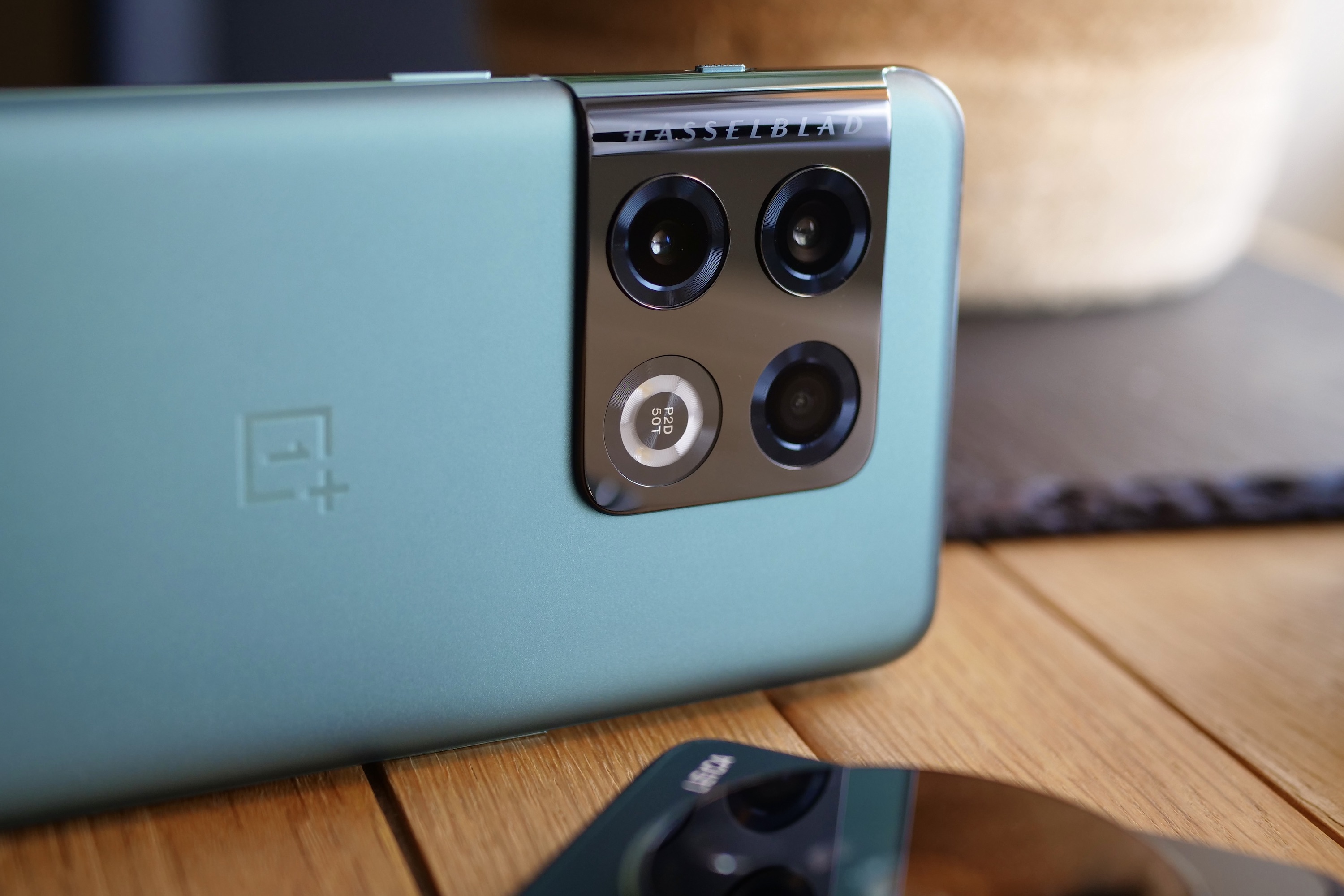El módulo de cámara del OnePlus 10 Pro.