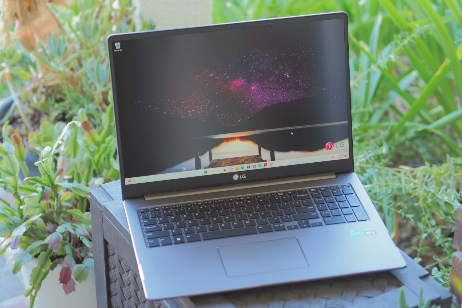 LG just knocked $300 off this 16-inch lightweight laptop - Vimarsana News