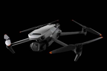 Mavic 3 design change reduces the drone’s price