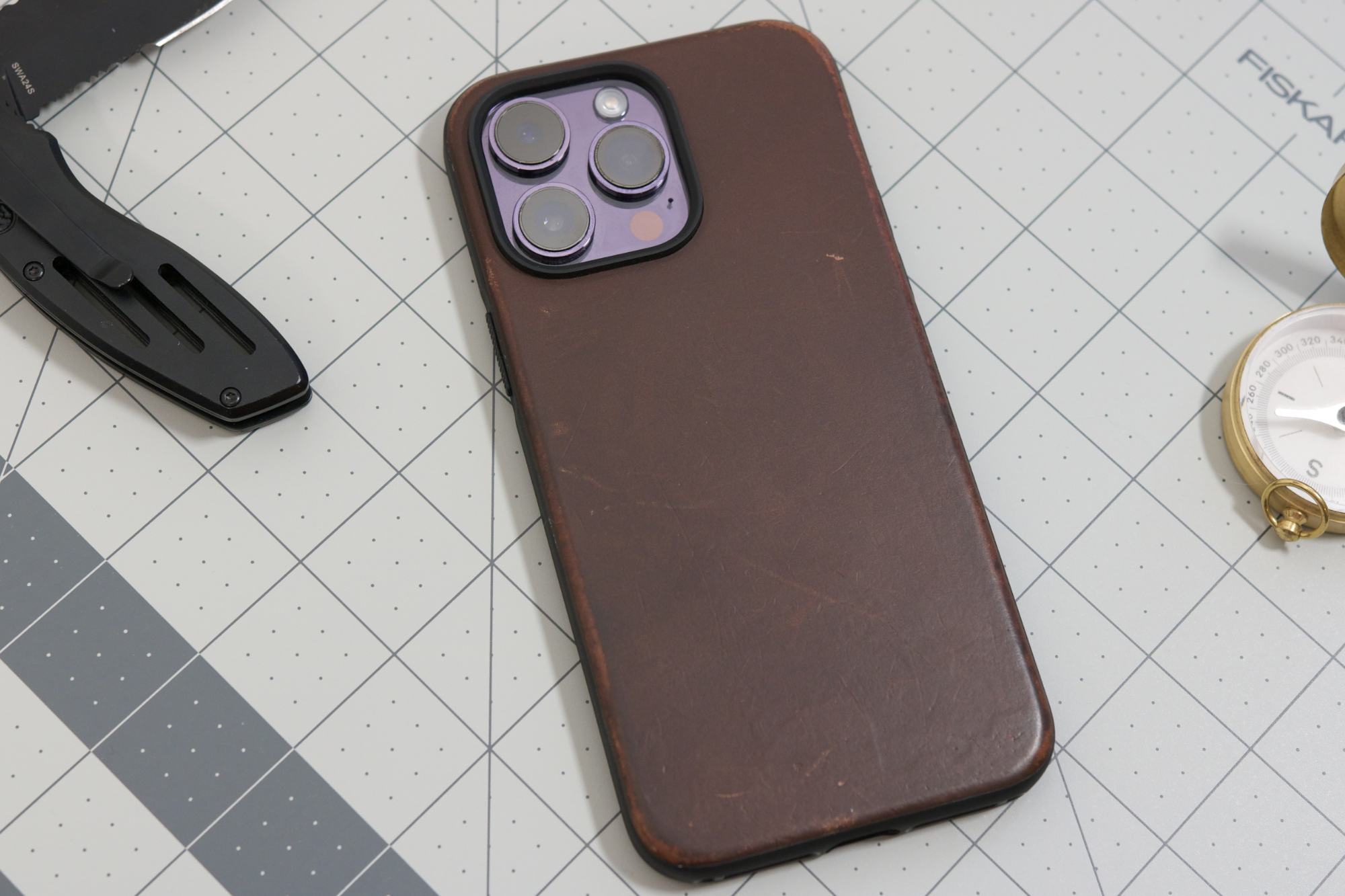 Nomad Modern Leather iPhone 14 case review: my new
favorite