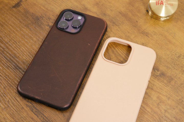 Two of Nomad's Modern Leather Cases next to each other.