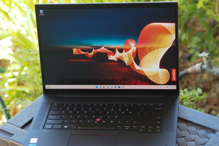 lenovo thinkpad x1 extreme gen 5 review featured