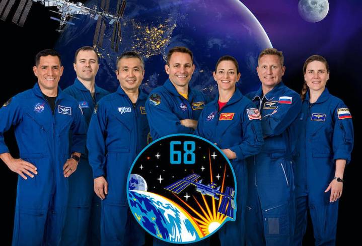 The ISS crew in December 2022.