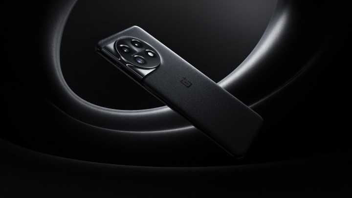 OnePlus 11 in Black.