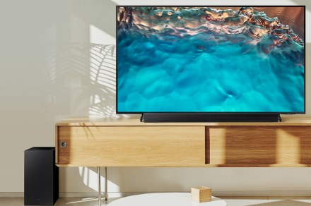 This Samsung soundbar with subwoofer is a steal at $130 today