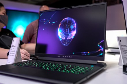 Alienware’s m18 makes a mockery of thin-and-light gaming laptops at CES 2023