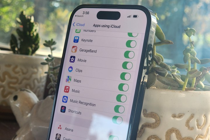 Синхронизация распознавания музыки с iCloud.