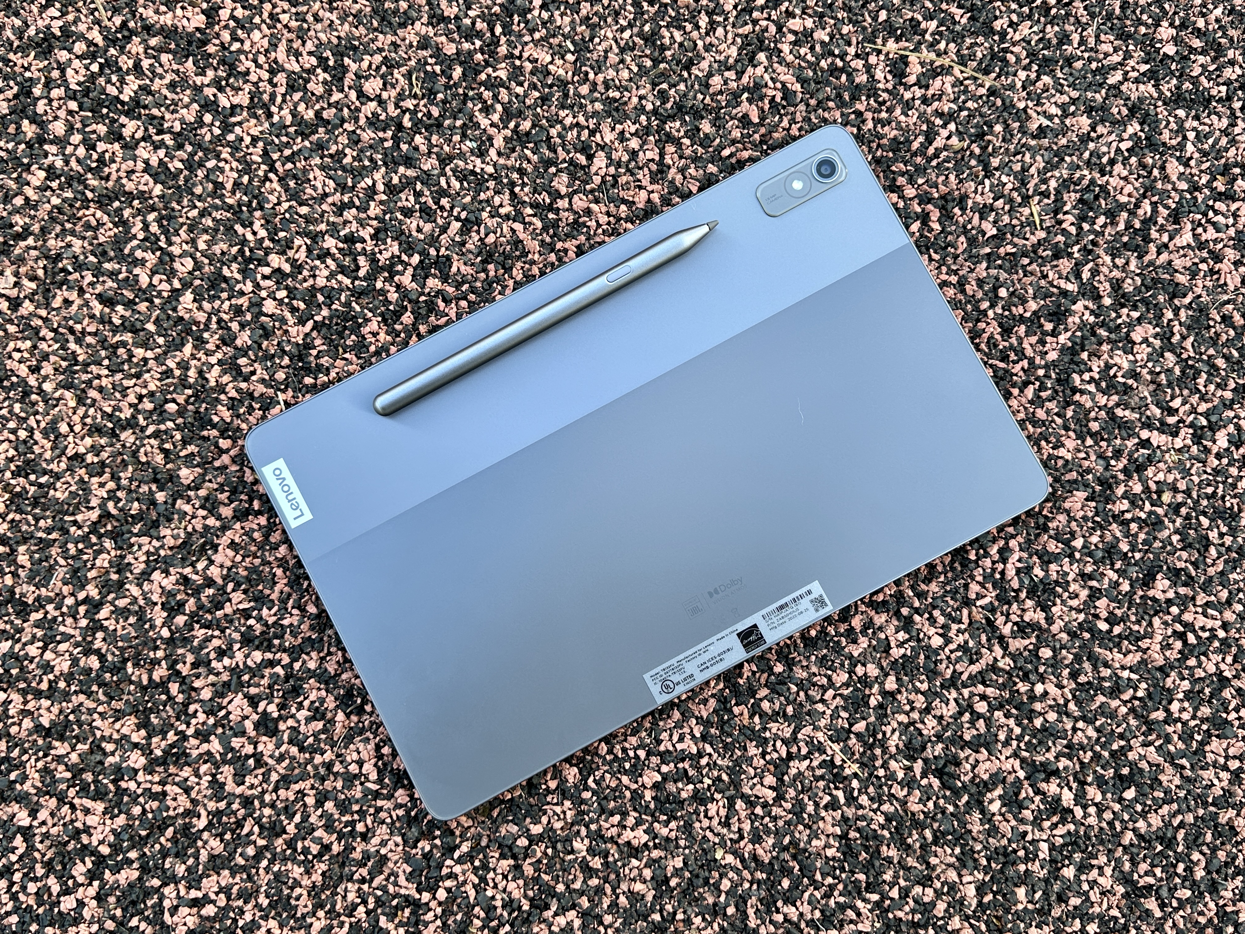 Lenovo Tab P11 Pro Gen 2: Multimedia tablet with notebook
