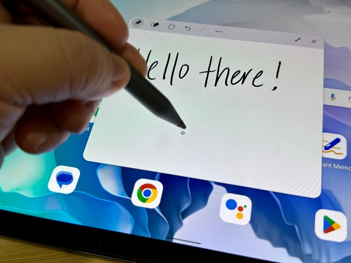 Lenovo Tab P11 Pro Gen 2 quick memo with "hello there!" on the canvas