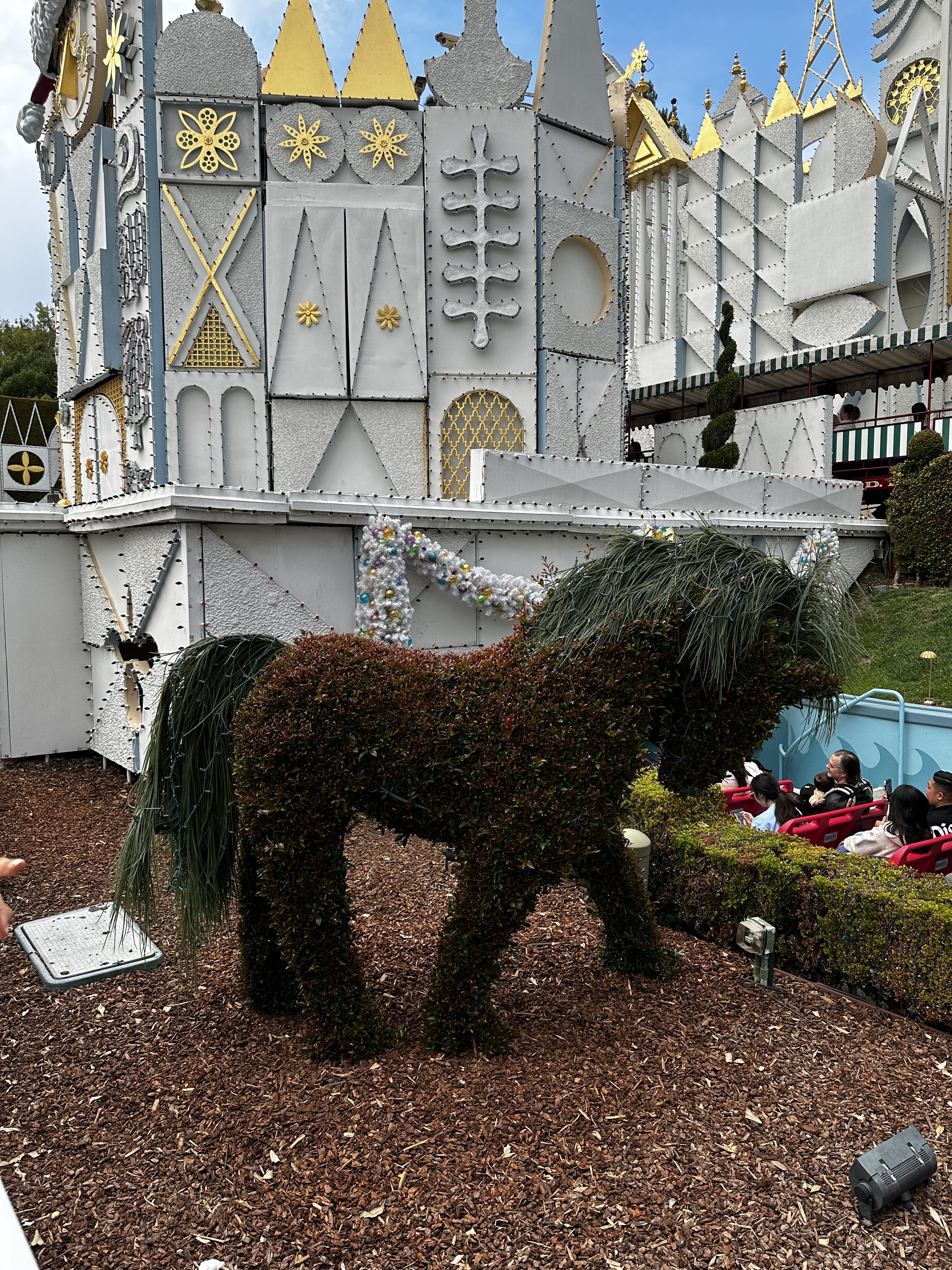 pony hedge at it's a small world holiday rich contrast photographic style