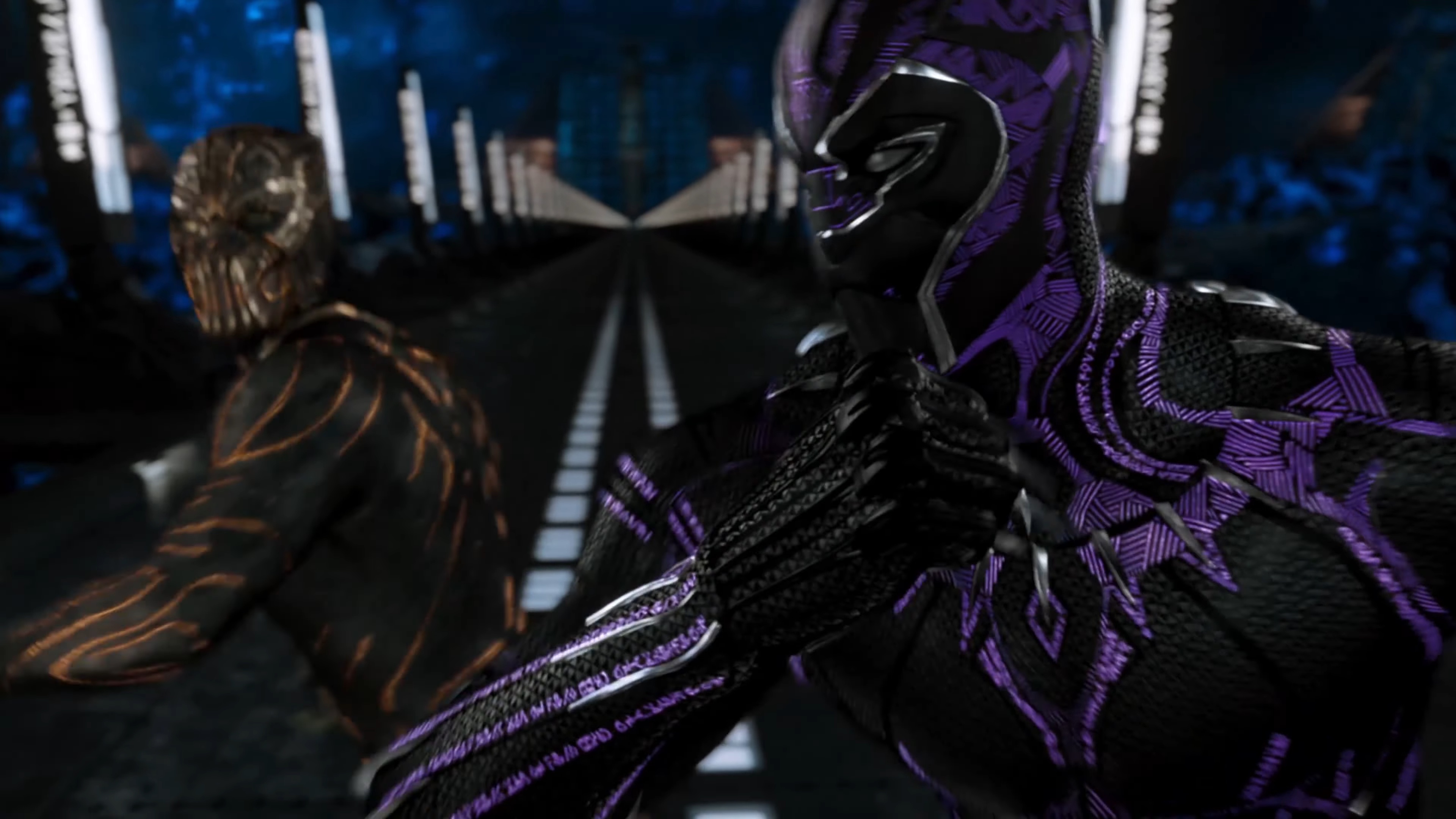 Pantera Negra lutando contra Killmonger em "Pantera Negra".