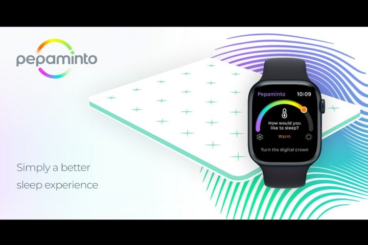 Pepaminto mattress topper with Apple Watch.