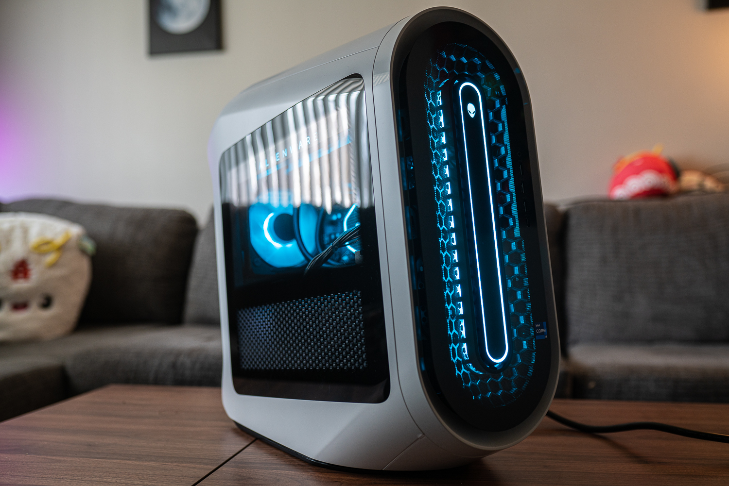 Get $1,100 off this Alienware gaming PC with RTX 4090, 64GB of RAM - Vimarsana News