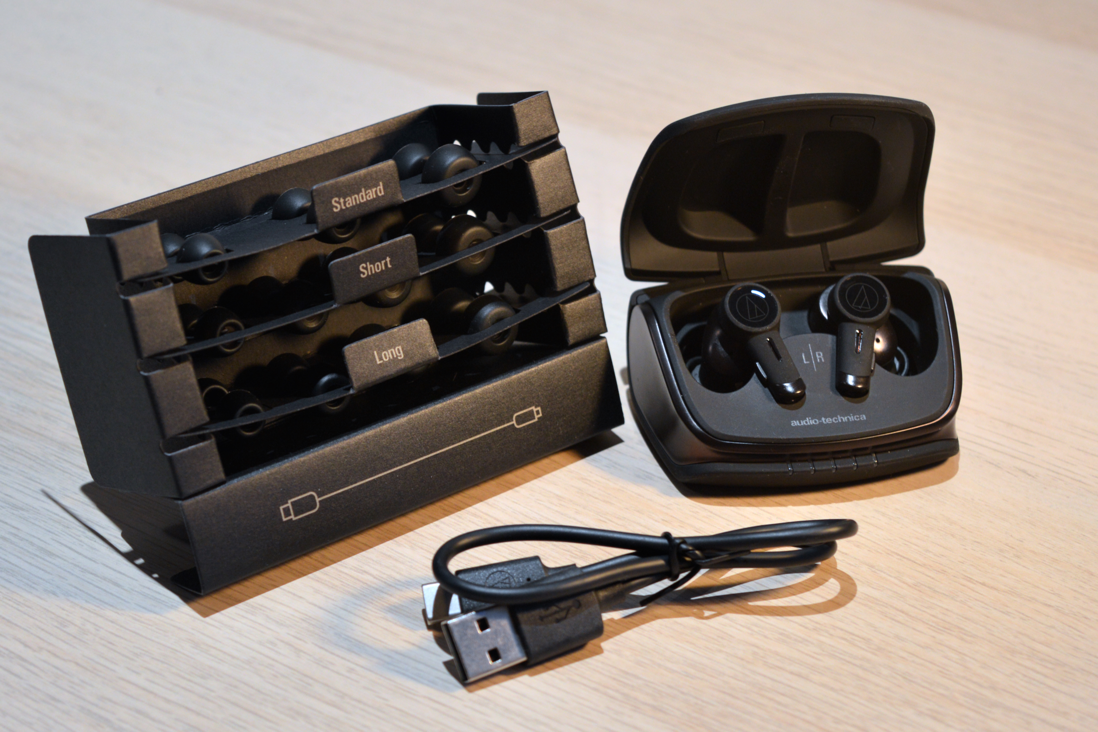 Audio Technica ATH-TWX9 箱 audio-technica ATH-TWX9 Audio Technica ATH-TWX9 箱 audio-technica ATH-TWX9