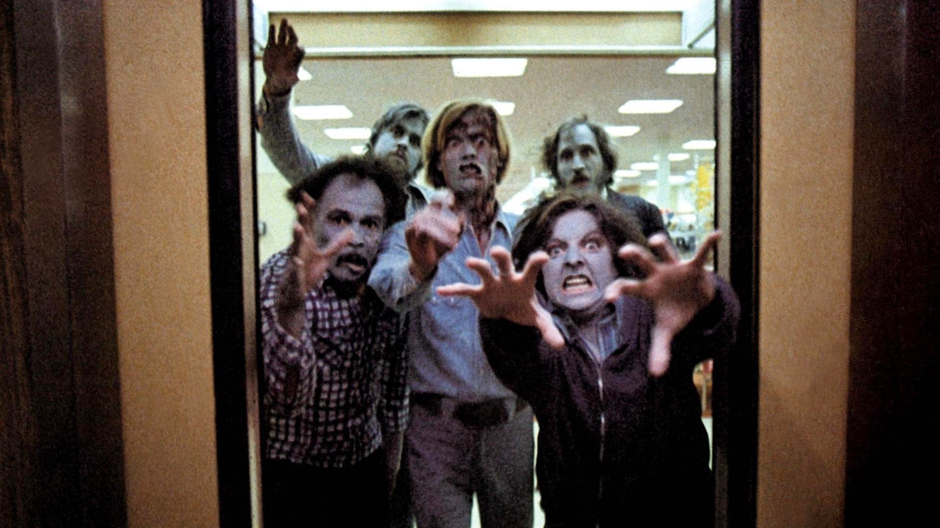 Los zombis atacan en un ascensor en "Dawn of the Dead" (1978).